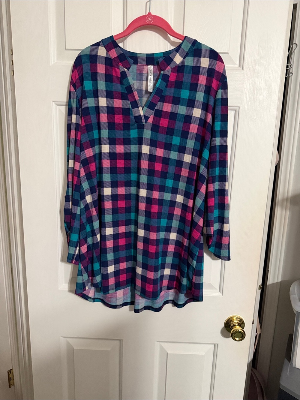 Plaid V-Neck Tunic Top in Teal & Pink